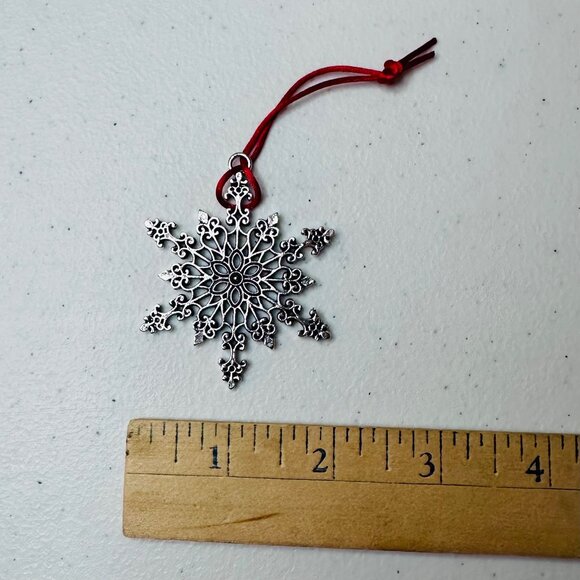 Christmas Tree Ornament Snowflake Ornament Decoration Metal With Red Ribbon - Picture 2 of 7
